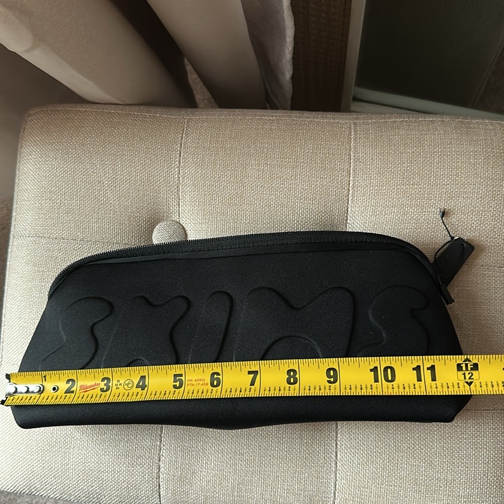 SKIMS Black Neoprene Pouch - Picture 6 of 8